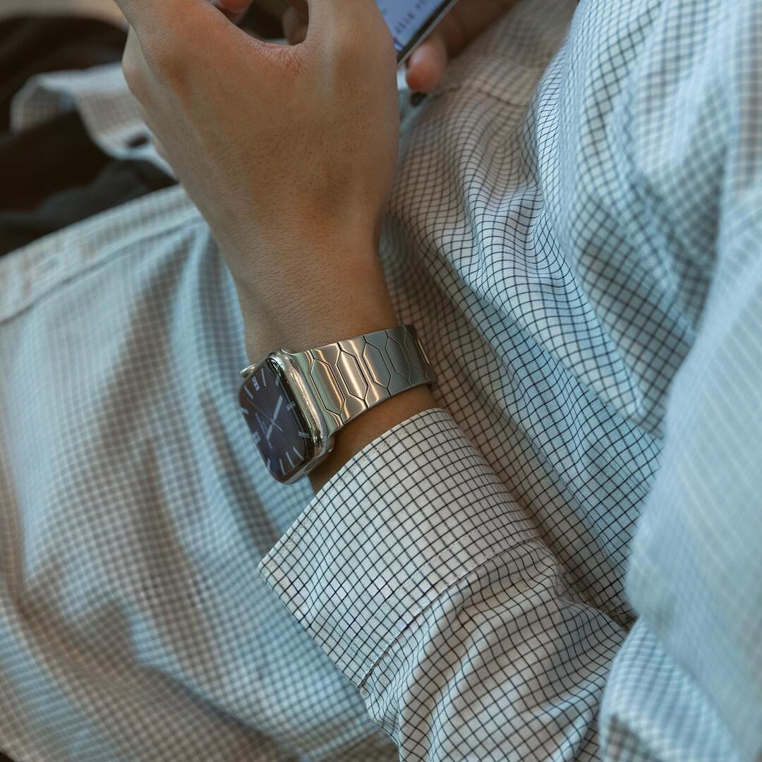 Luxe Stainless Steel Band For Apple Watch